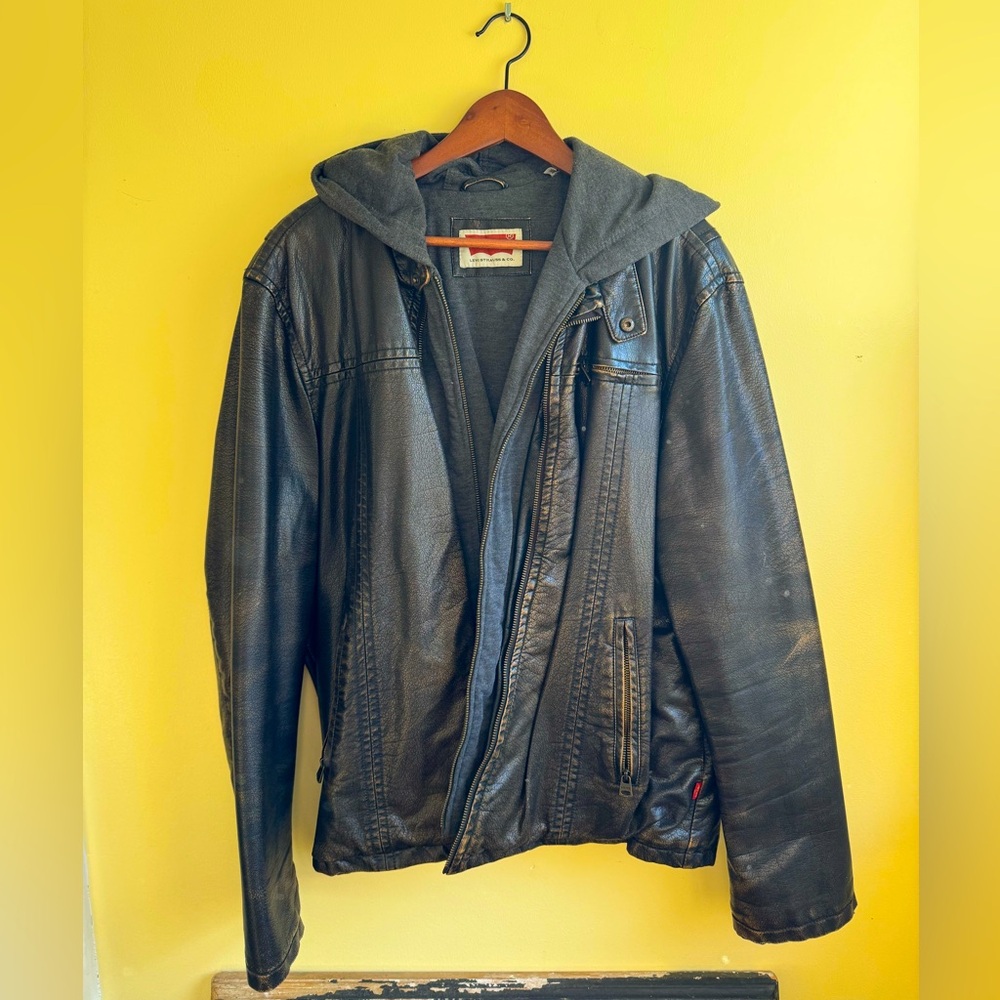 XL Levi’s Hooded Jacket